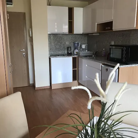 Apartment Garden Of Eden Private